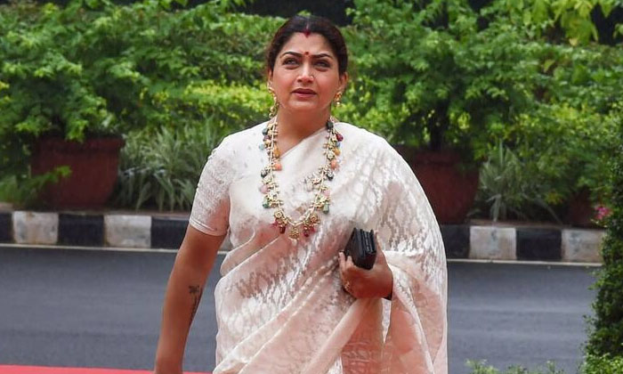 Telugu Actress Kushboo, Kushboo Sundar, Kushboosundar, Sensational-Movie