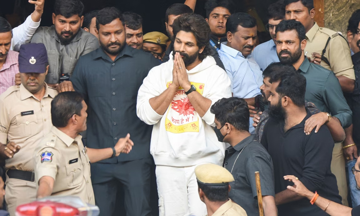  One Day Prison Life Changed Allu Arjun Career Details, Allu Arjun, Allu Arjun Ar-TeluguStop.com