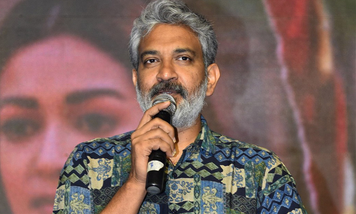  Are These Directors Following Rajamouli Path Details, Rajamouli , Tollywood Dire-TeluguStop.com