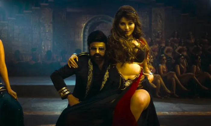 Telugu Balakrishna, Daaku Maharaaj, Dabidi Dibidi, Daku Maharaj, Urvashi Rautela