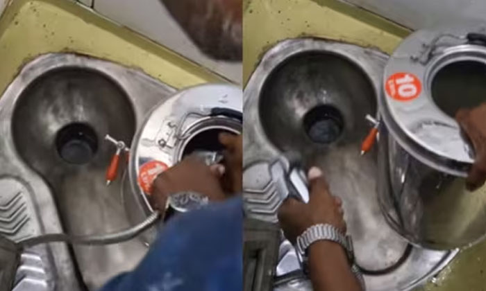  If You Watch The Video Of Him Washing Tea Pots In The Train Toilet, You Will Vom-TeluguStop.com