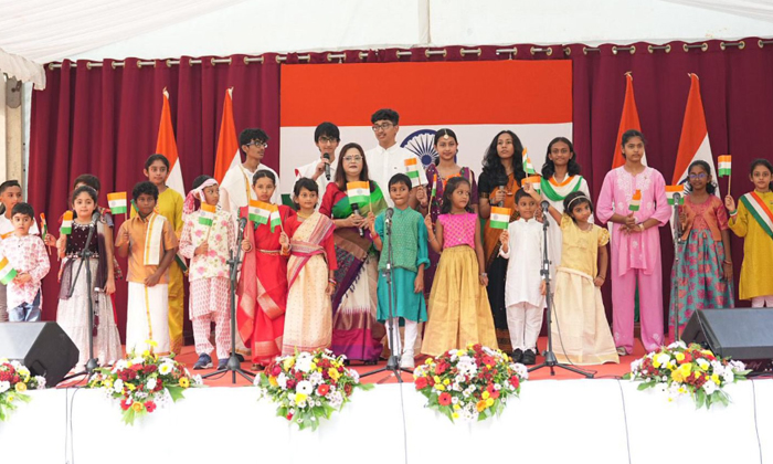  Indians In Abroad Celebrate 76th Republic Day Details, Indians , 76th Republic D-TeluguStop.com