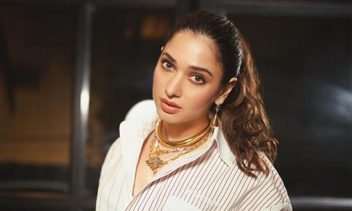 Telugu Lady, Nayanthara, Senior, Tamanna, Tollywood, Trisha-Movie Telugu Lady, Nayanthara, Senior, Tamanna, Tollywood, Trisha-Movie