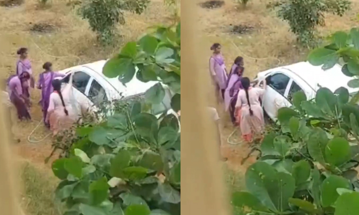  Viral Video Andhra Teacher Forcing Students To Clean Car Details, Andhra Pradesh-TeluguStop.com