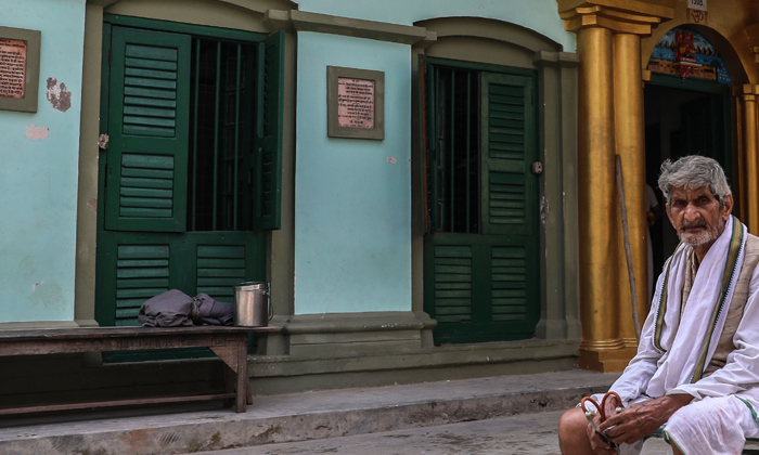 'death Hotels' In Varanasi.. Thousands Of People Queue Hoping For Salvation?, Va 'death Hotels' In Varanasi.. Thousands Of People Queue Hoping For Salvation?, Va-TeluguStop.com