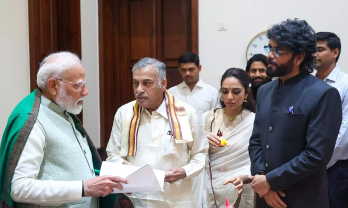  Nagarjuna And Narendra Modi Meeting Behind Details, Nagarjuna, Tollywood, Narend-TeluguStop.com