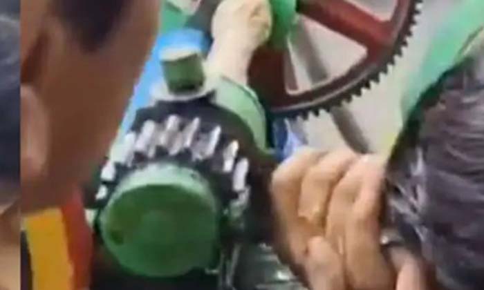 What Happened To The Woman's Hair Stuck In The Sugarcane Juice Machine In This H-TeluguStop.com