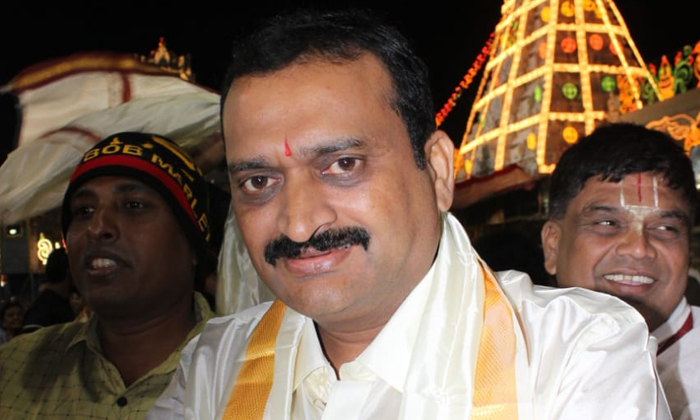Telugu Bandla Ganesh, Bandlaganesh, Hyderabad, Padayatra, Tirumala, Tollywood-Mo