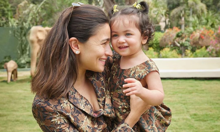 Bollywood Actress Alia Bhatt Deletes Daughter Raha Photos From Instagram Know Th Bollywood Actress Alia Bhatt Deletes Daughter Raha Photos From Instagram Know Th-TeluguStop.com