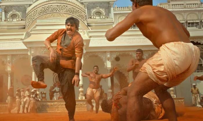  Harihara Veeramallu Movie Pawan Kalyan Entry Scene Details Inside Goes Viral In-TeluguStop.com