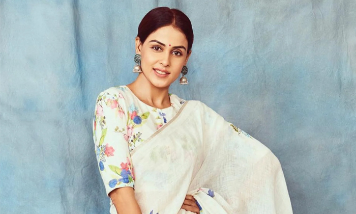 Star Heroine Genelia Sensational Comments Goes Viral In Social Media Details, Ge Star Heroine Genelia Sensational Comments Goes Viral In Social Media Details, Ge-TeluguStop.com